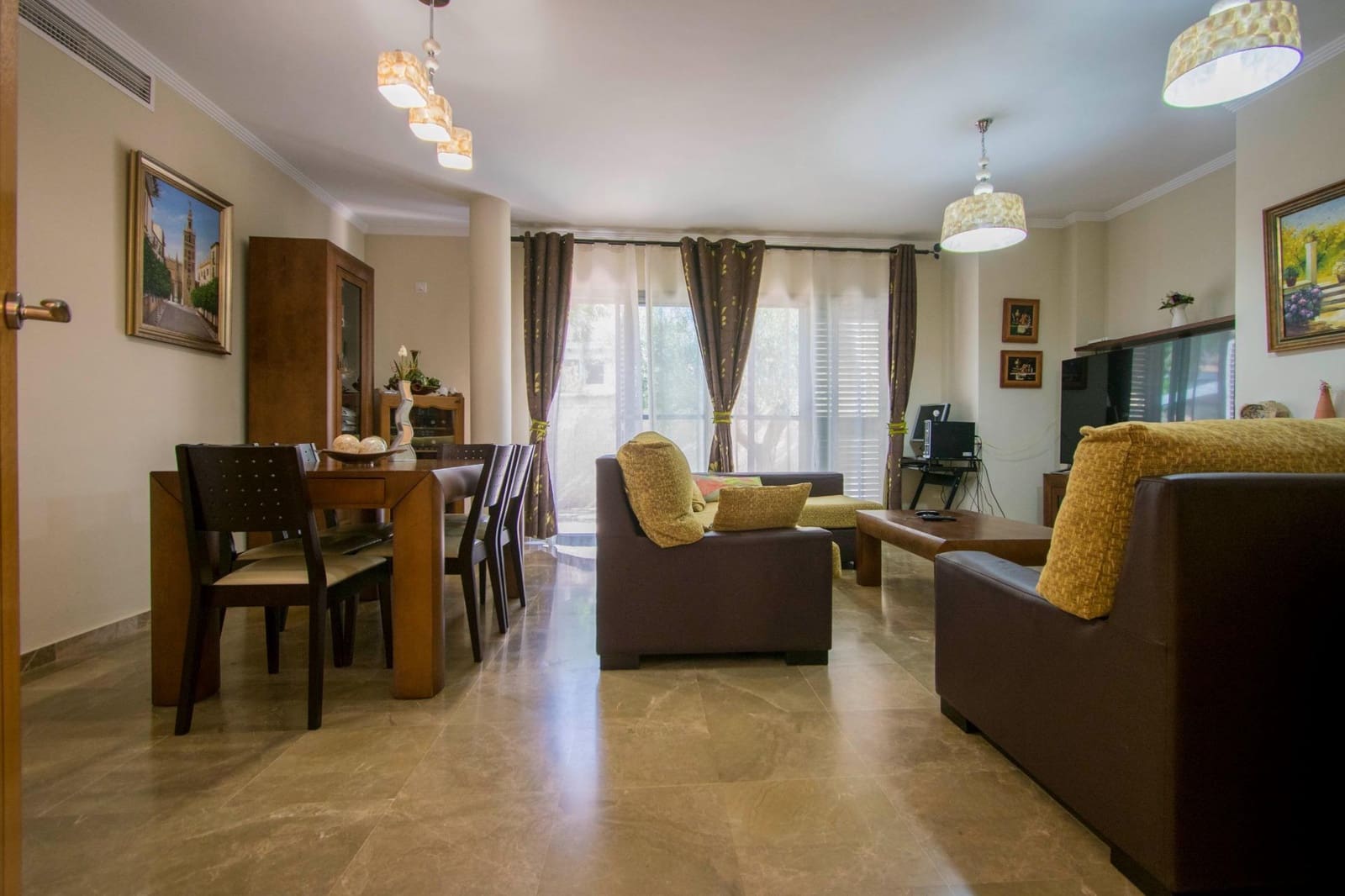 4 sypialnia Willa na sprzedaż w Espartinas z basenem garażem - 412 000 € (Ref: 8477911)