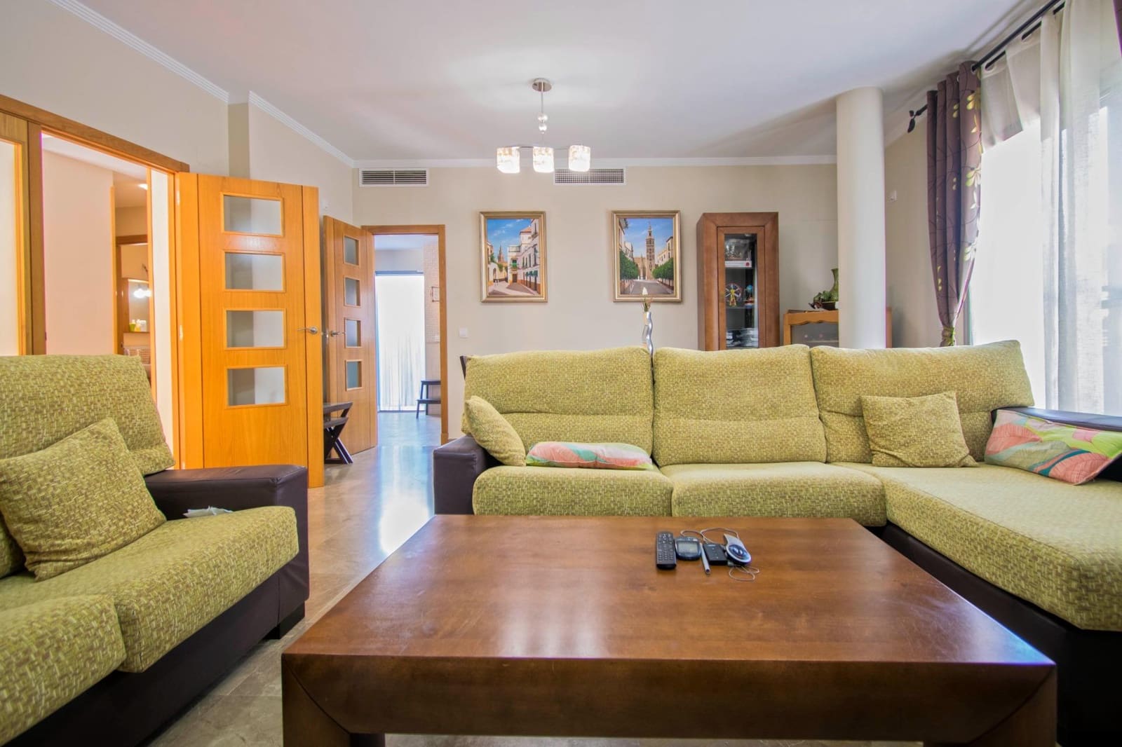 4 sypialnia Willa na sprzedaż w Espartinas z basenem garażem - 412 000 € (Ref: 8477911)