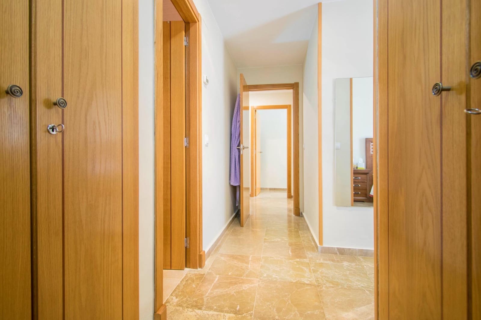 4 sypialnia Willa na sprzedaż w Espartinas z basenem garażem - 412 000 € (Ref: 8477911)