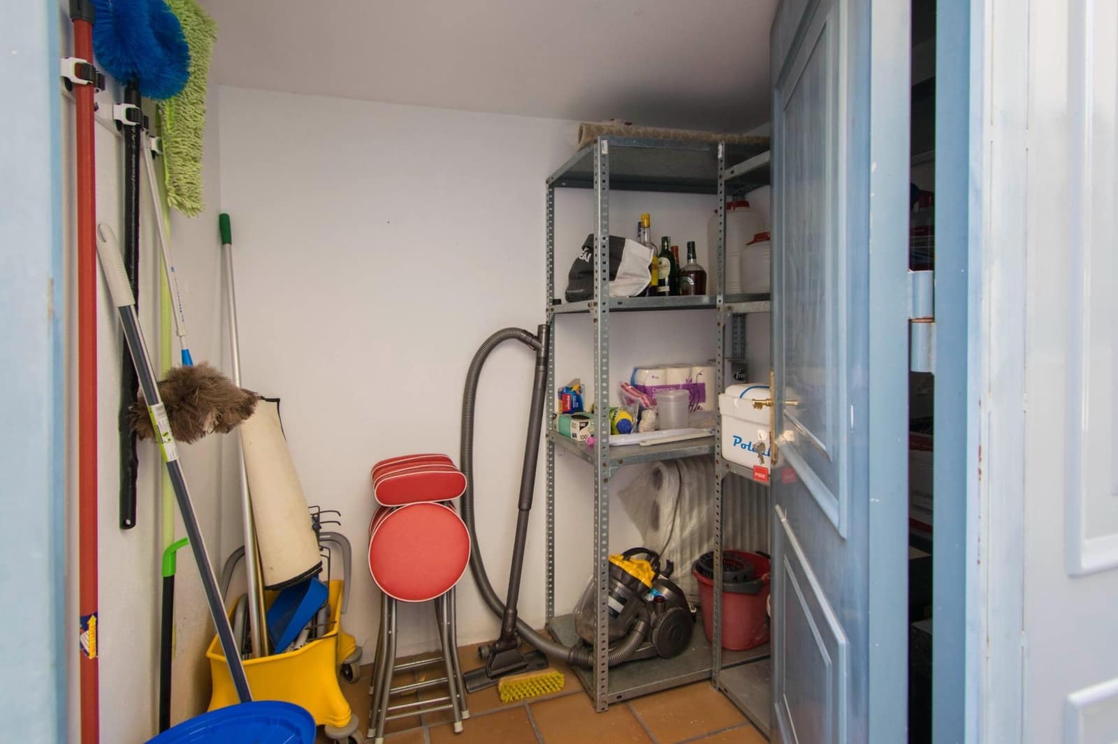 4 sypialnia Willa na sprzedaż w Espartinas z basenem garażem - 412 000 € (Ref: 8477911)