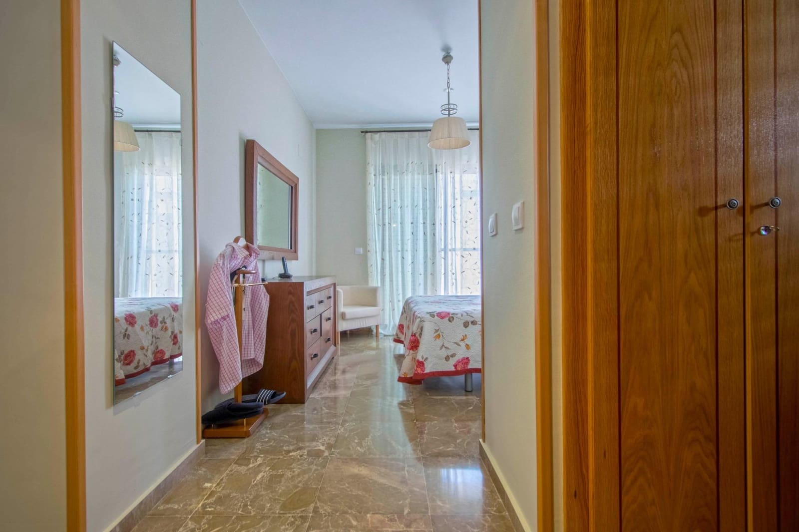 4 sypialnia Willa na sprzedaż w Espartinas z basenem garażem - 412 000 € (Ref: 8477911)