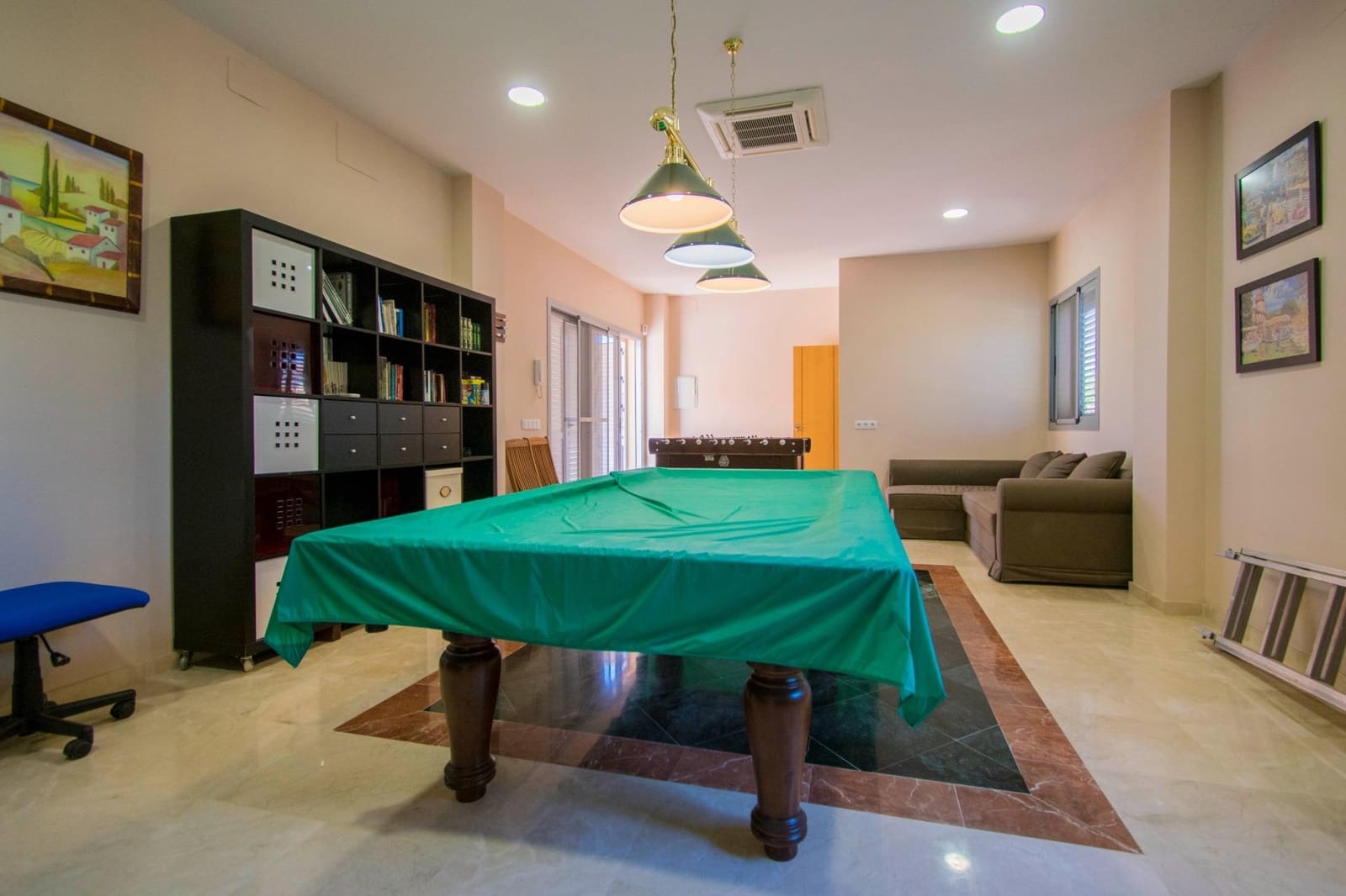 4 sypialnia Willa na sprzedaż w Espartinas z basenem garażem - 412 000 € (Ref: 8477911)