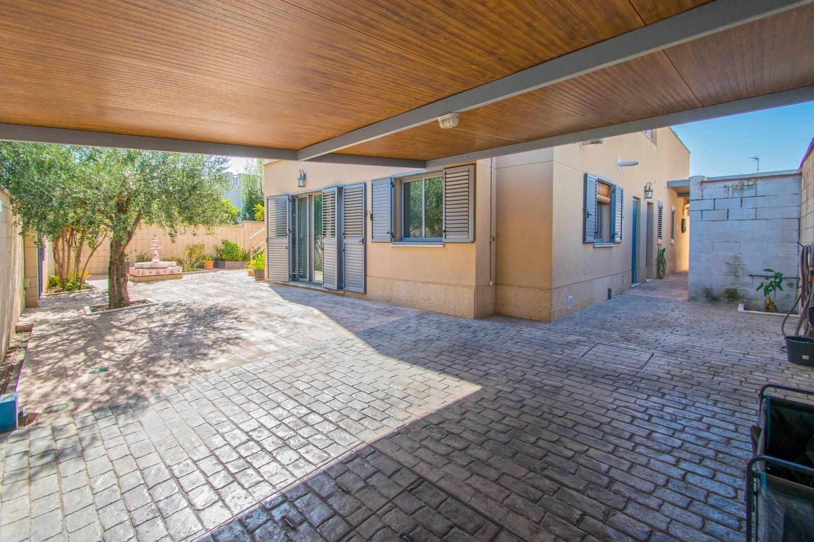 4 sypialnia Willa na sprzedaż w Espartinas z basenem garażem - 412 000 € (Ref: 8477911)