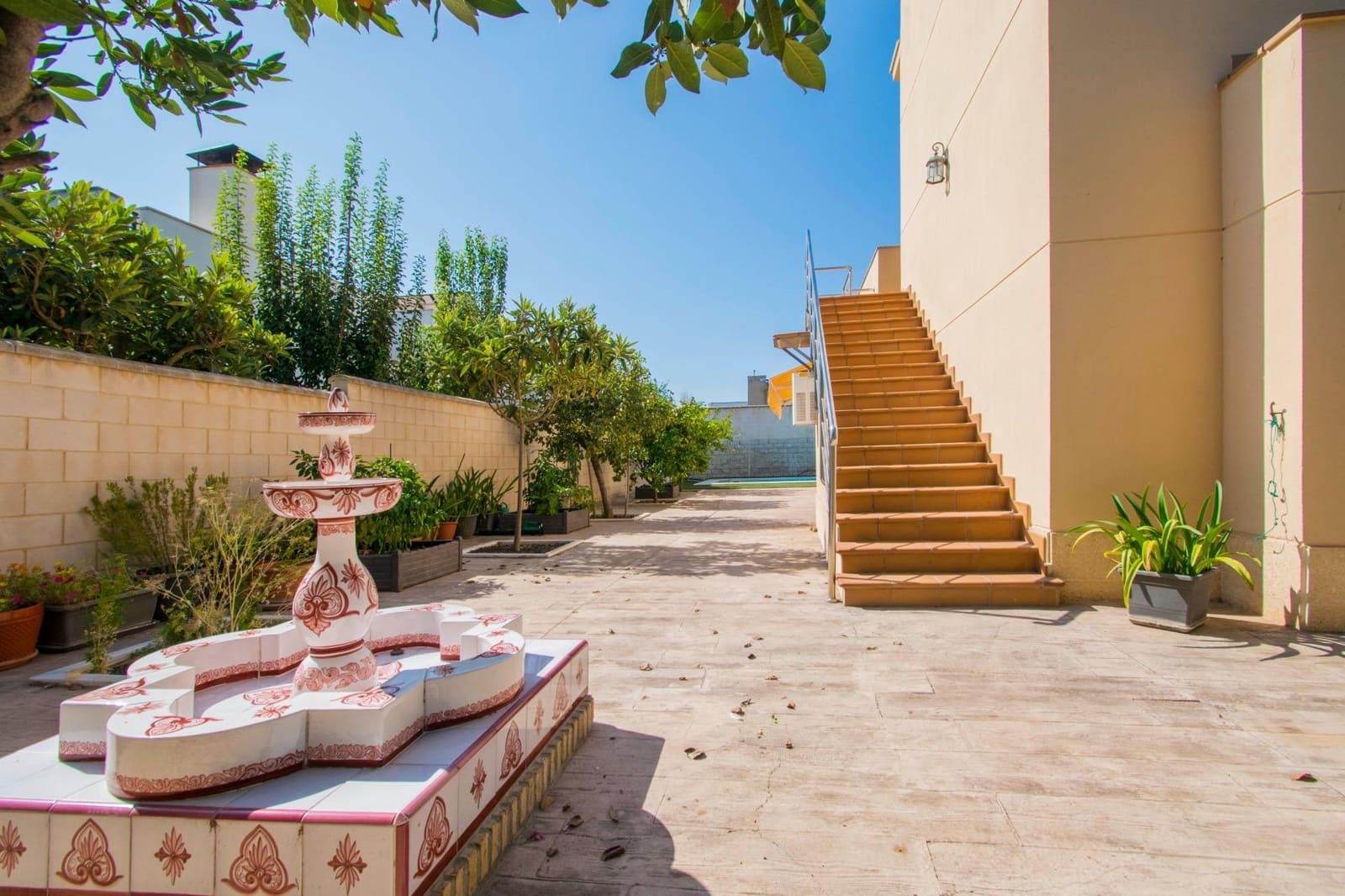 4 sypialnia Willa na sprzedaż w Espartinas z basenem garażem - 412 000 € (Ref: 8477911)