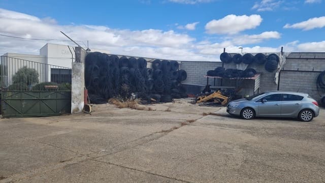 Bouwgrond te koop in Paterna del Campo - € 285.359 (Ref: 8554227)