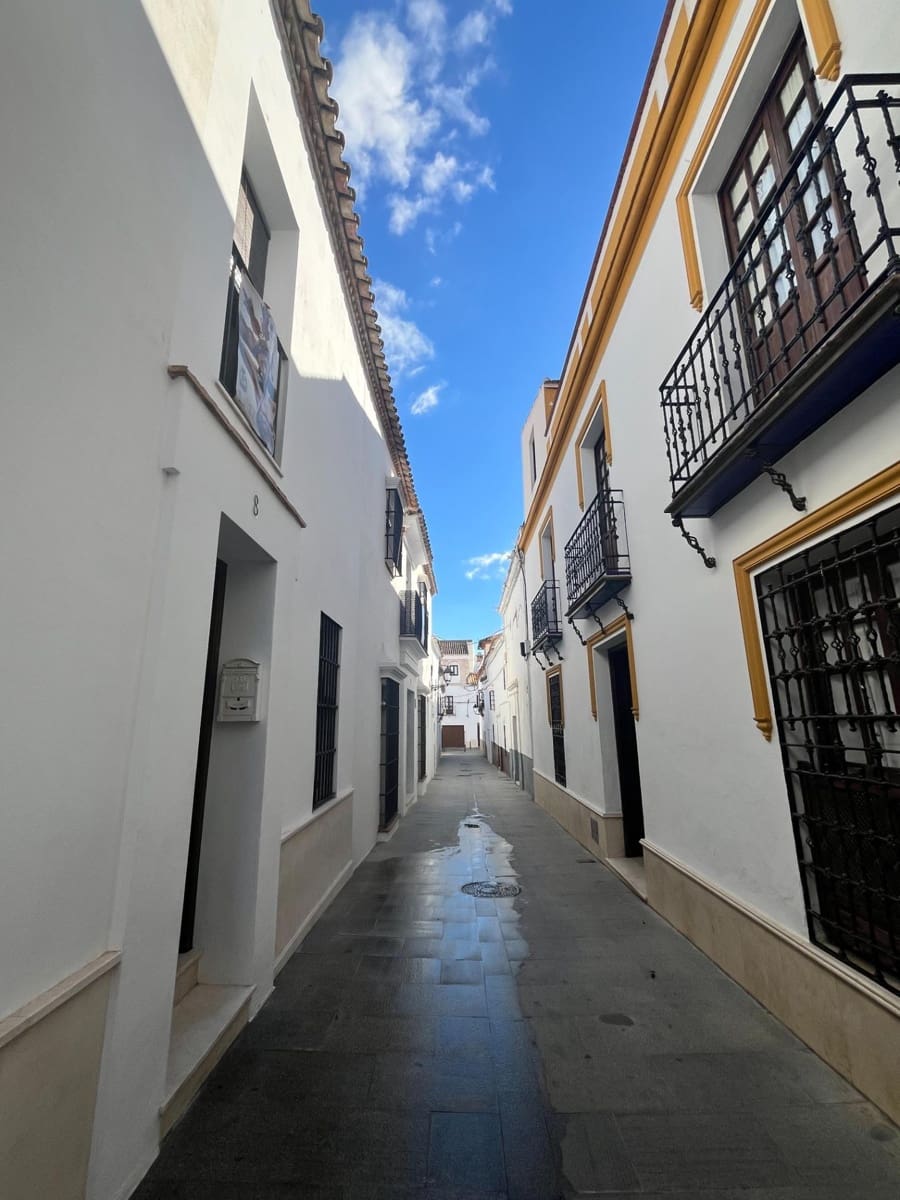 5 soveværelse Byhus til salg i Ecija - € 299.000 (Ref: 8570726)