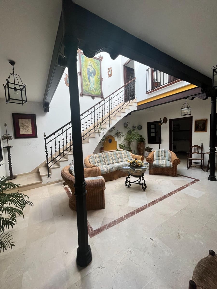 5 soveværelse Byhus til salg i Ecija - € 299.000 (Ref: 8570726)