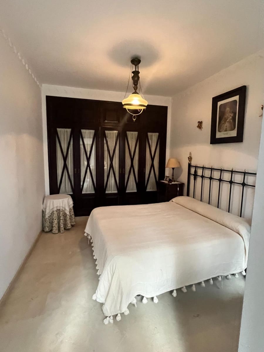 5 soveværelse Byhus til salg i Ecija - € 299.000 (Ref: 8570726)