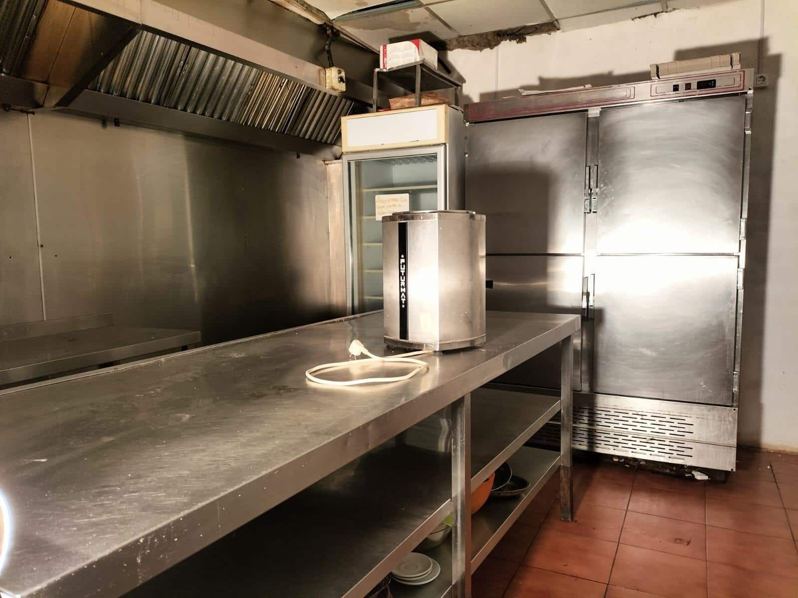 Erhverv til salg i Sevilla by - € 300.000 (Ref: 8576905)