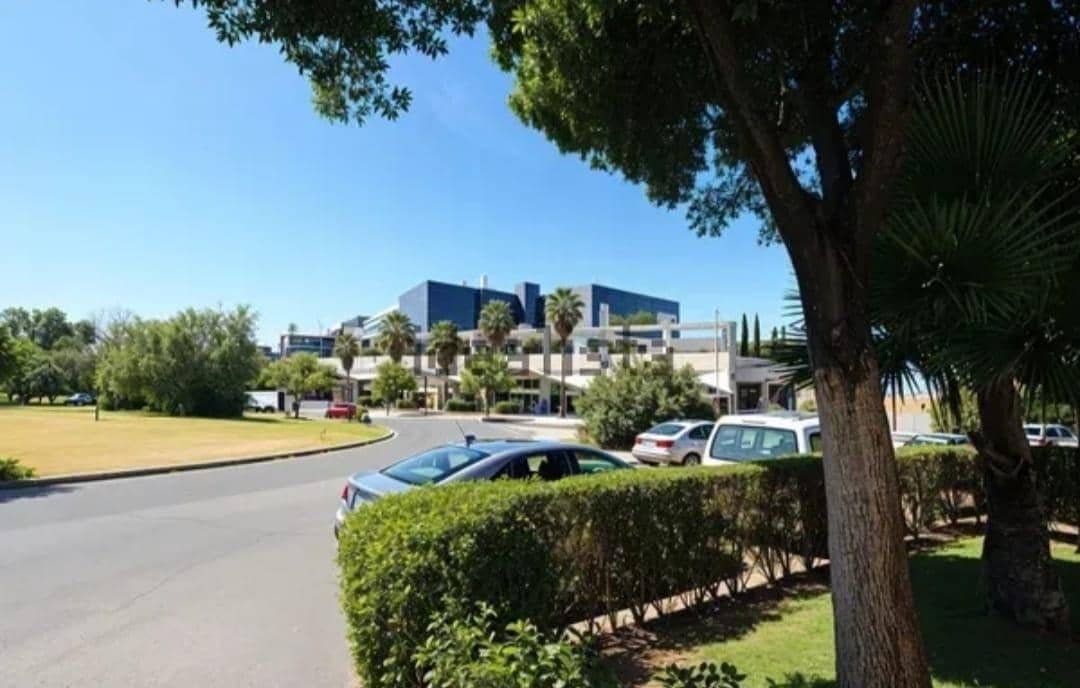 Erhverv til salg i Sevilla by - € 300.000 (Ref: 8576905)