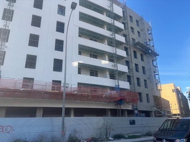 3 soverom Kommersiell til salgs i Sevilla by med svømmebasseng - € 166 500 (Ref: 8605341)