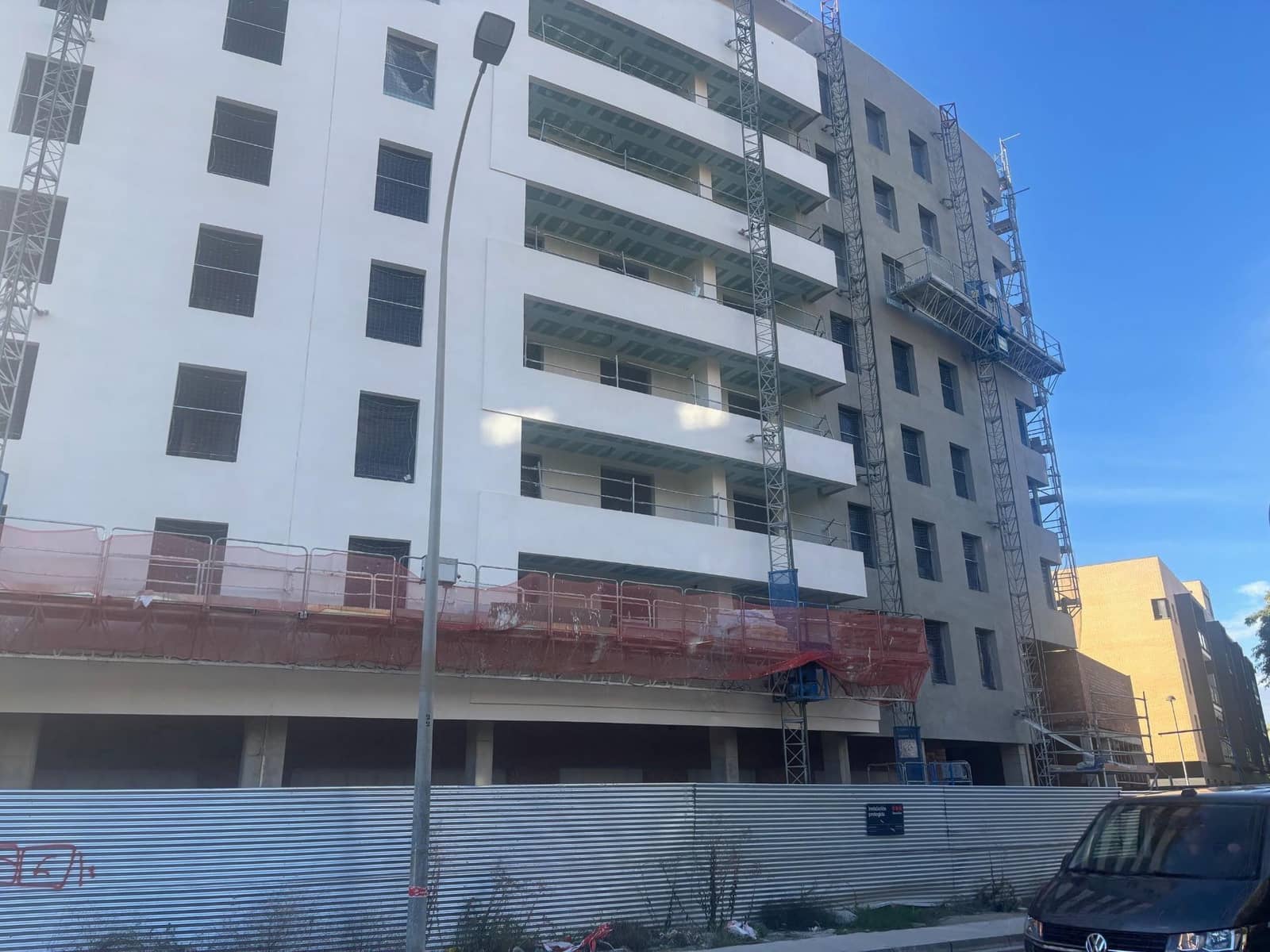 3 slaapkamer Commercieel te koop in Sevilla stad met zwembad - € 198.000 (Ref: 8605344)