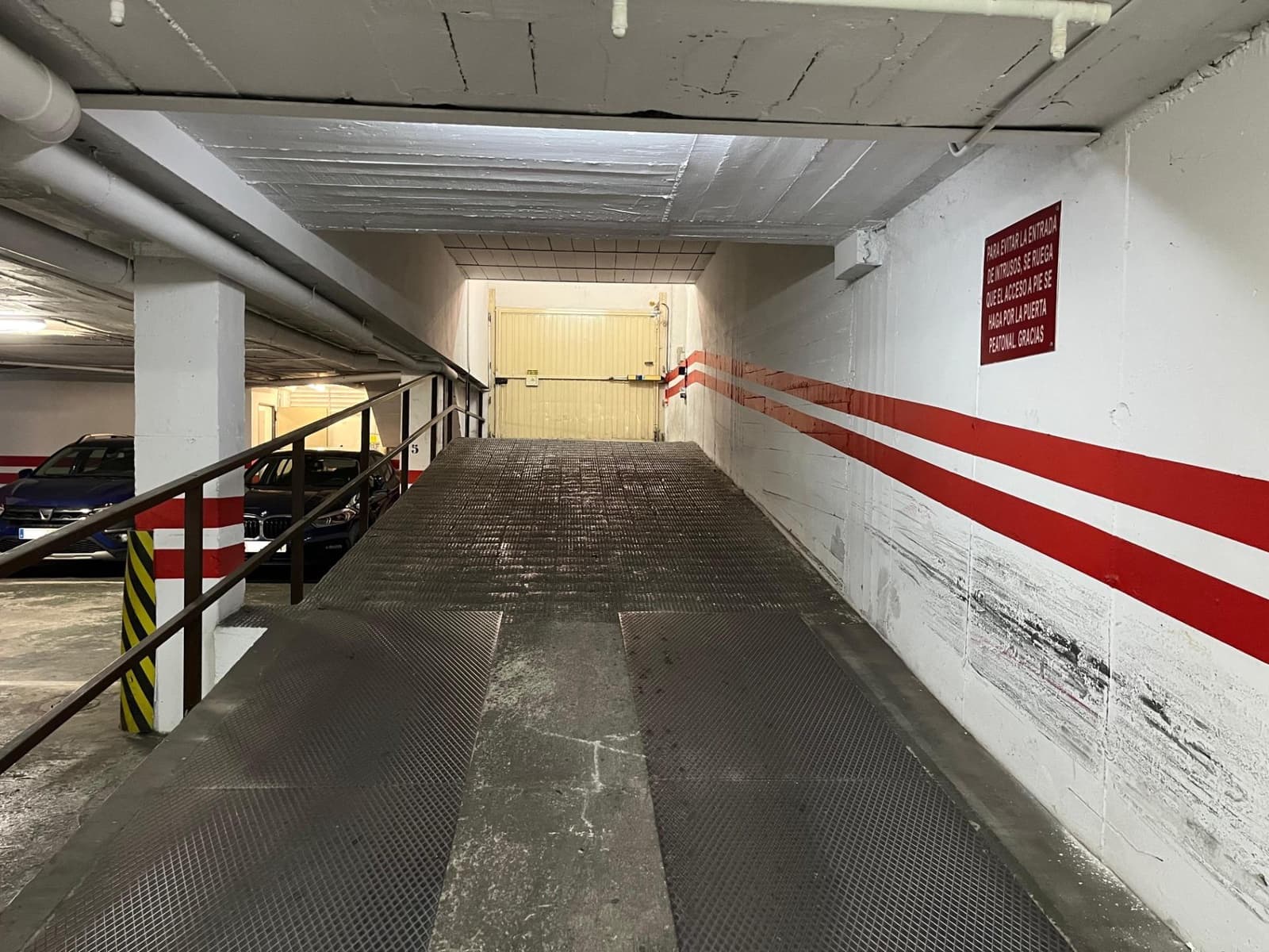 Garaje en Sevilla ciudad en venta - 26.000 € (Ref: 8636452)