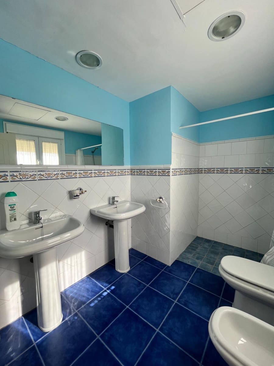 4 bedroom Villa for sale in Ecija with pool - € 700,000 (Ref: 8652177)