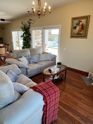 4 soveværelse Villa til salg i Ecija med swimmingpool - € 700.000 (Ref: 8652177)