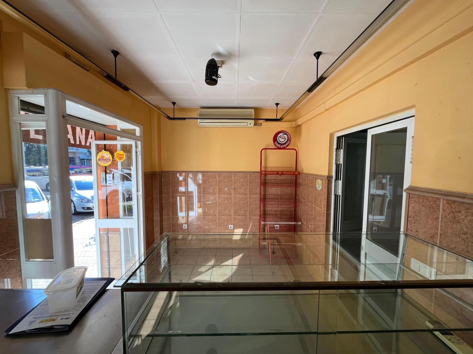 Erhverv til salg i Camas - € 80.000 (Ref: 8670379)