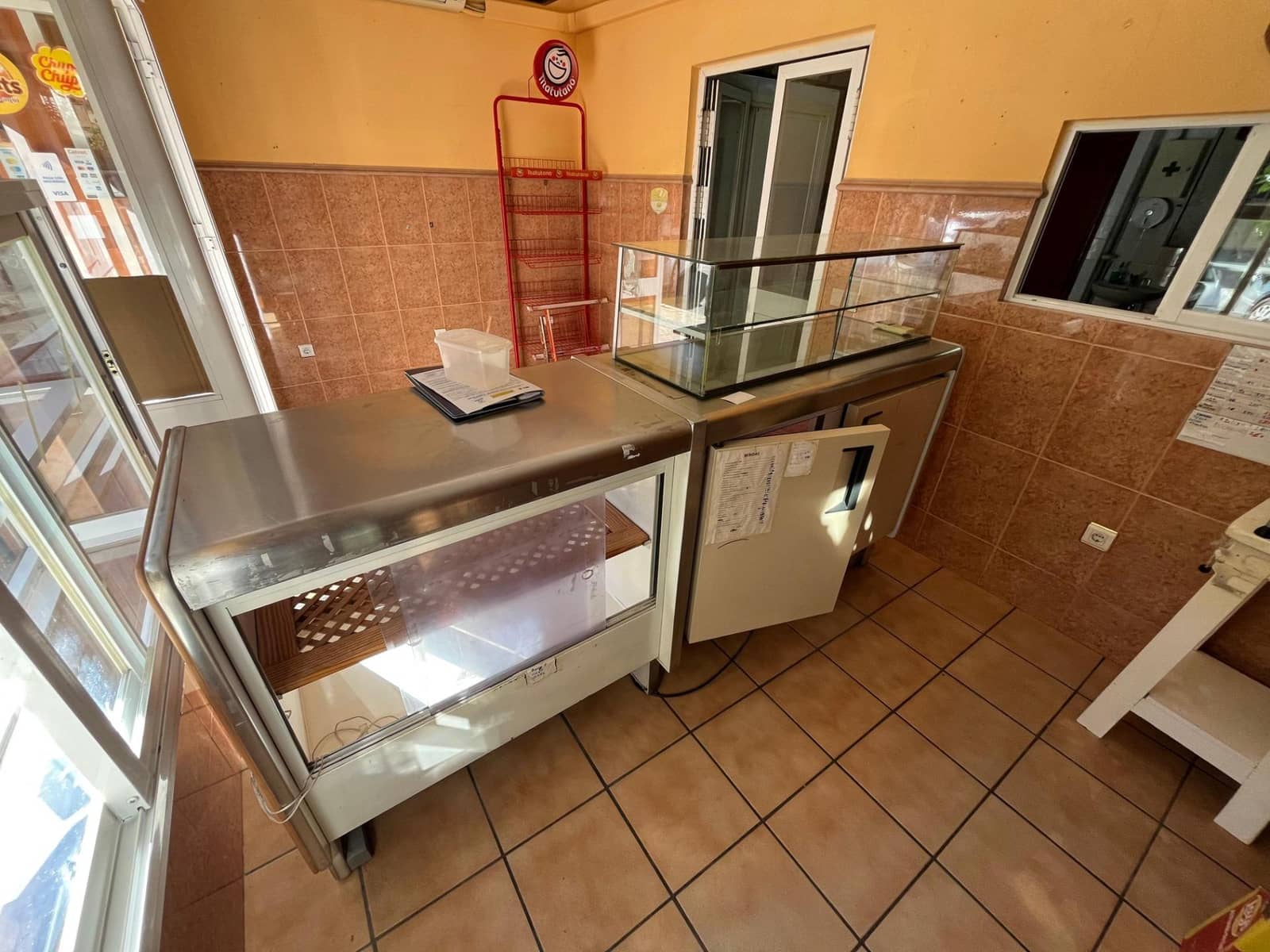 Erhverv til salg i Camas - € 80.000 (Ref: 8670379)