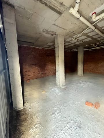 Commercial for rent in Mairena del Aljarafe - € 450 (Ref: 8685065)