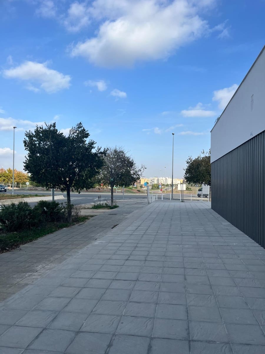 Erhverv til leje i Mairena del Aljarafe - € 450 (Ref: 8685065)