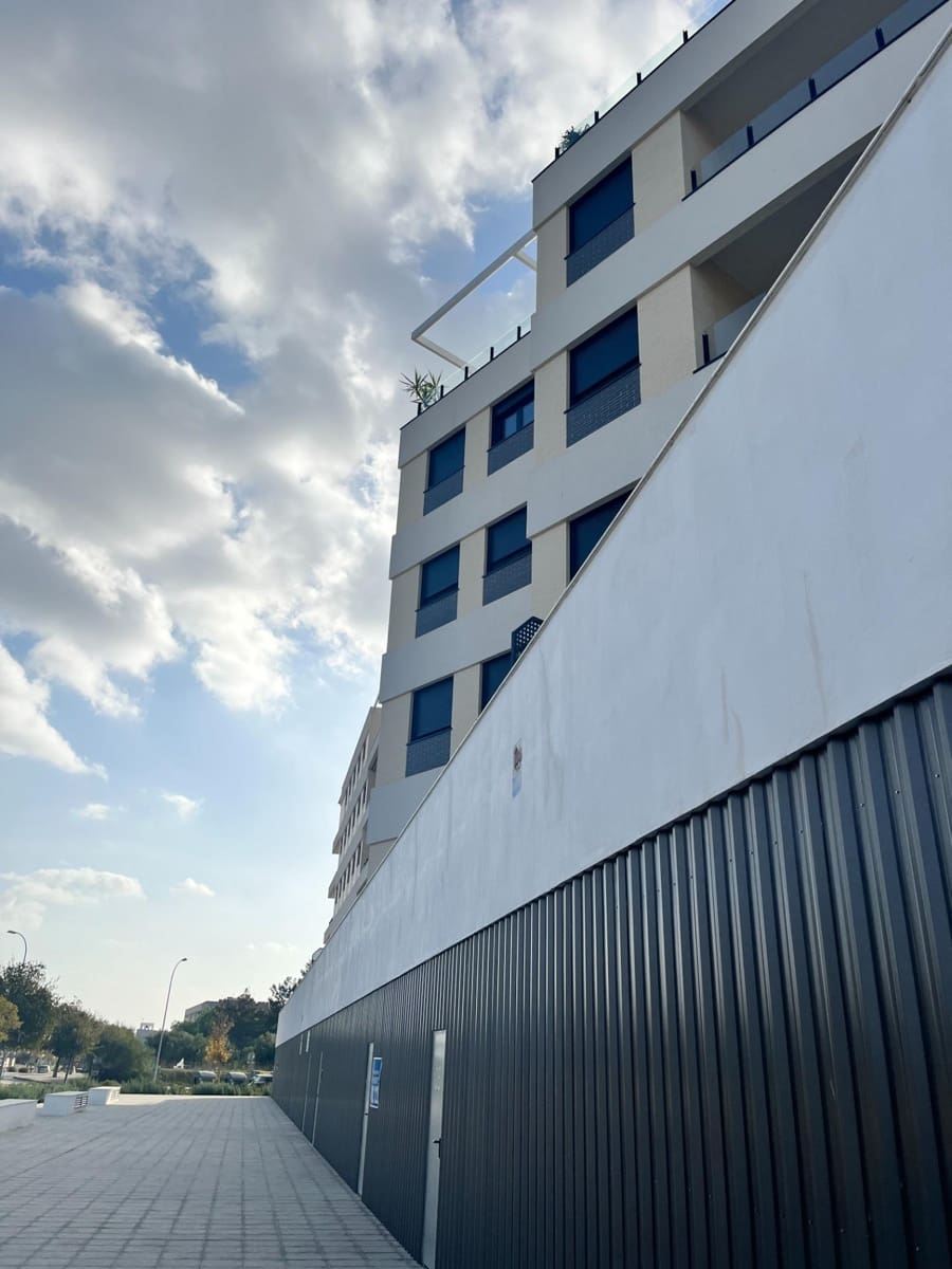 Erhverv til leje i Mairena del Aljarafe - € 450 (Ref: 8685065)