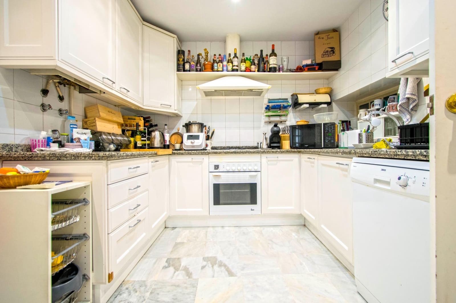 3 soveværelse Lejlighed til salg i Sevilla by med swimmingpool garage - € 398.000 (Ref: 8687687)