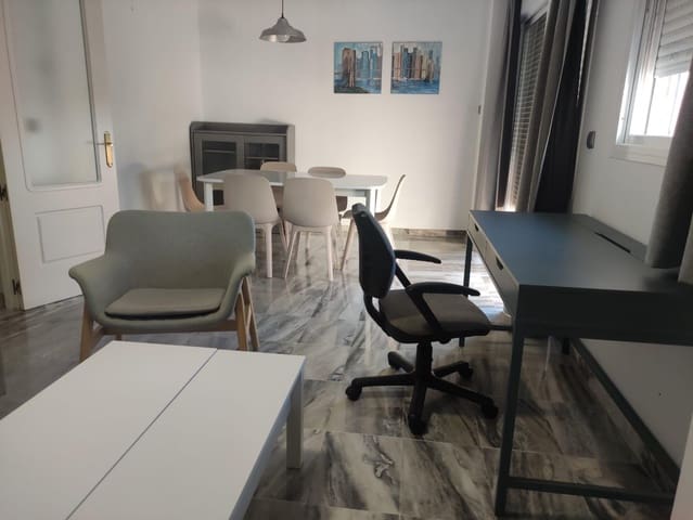 3 sypialnia Mieszkanie do wynajęcia w Miasto Sewilla z basenem garażem - 1 050 € (Ref: 8696316)