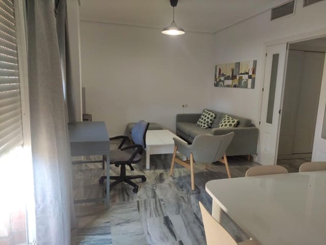 3 slaapkamer Flat te huur in Sevilla stad met zwembad garage - € 1.050 (Ref: 8696316)