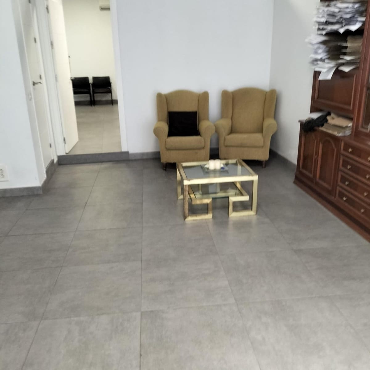 Local Commercial à louer à Seville ville - 900 € (Ref: 8704038)