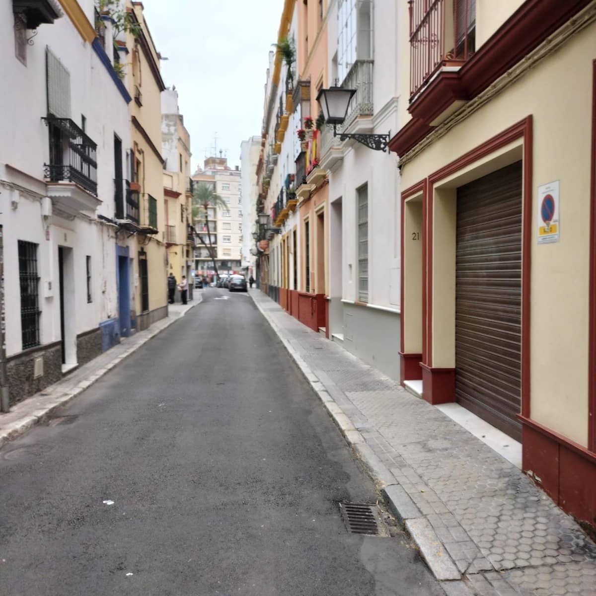 Local Commercial à louer à Seville ville - 900 € (Ref: 8704038)