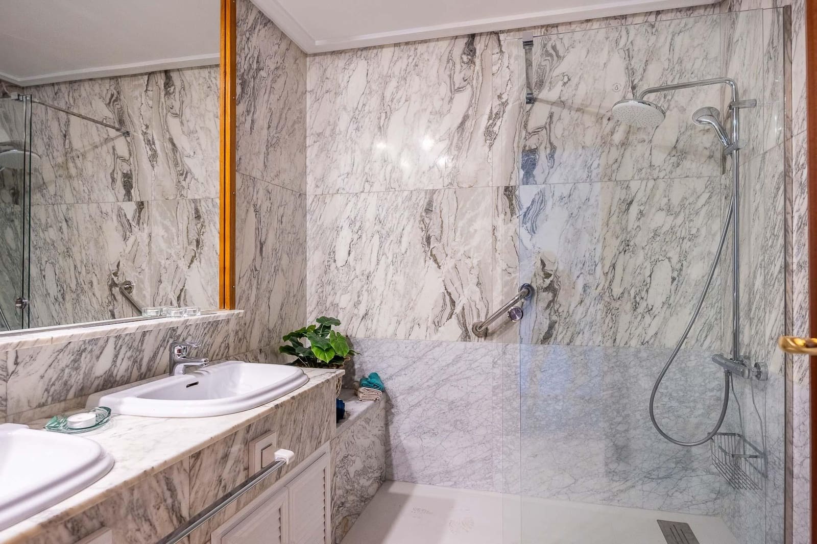 5 soverom Leilighet til salgs i Sevilla by med garasje - € 850 000 (Ref: 8704040)