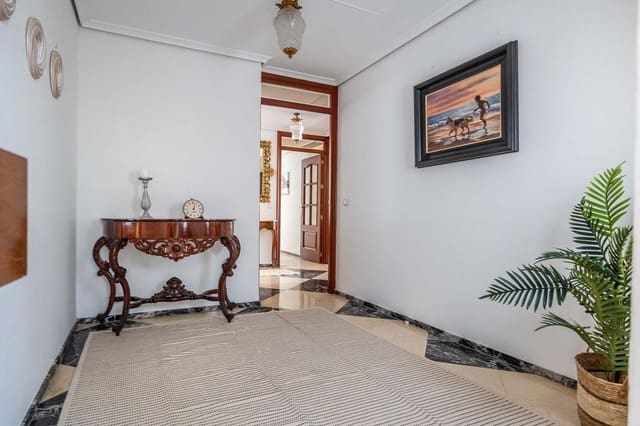 5 slaapkamer Flat te koop in Sevilla stad met garage - € 850.000 (Ref: 8704040)