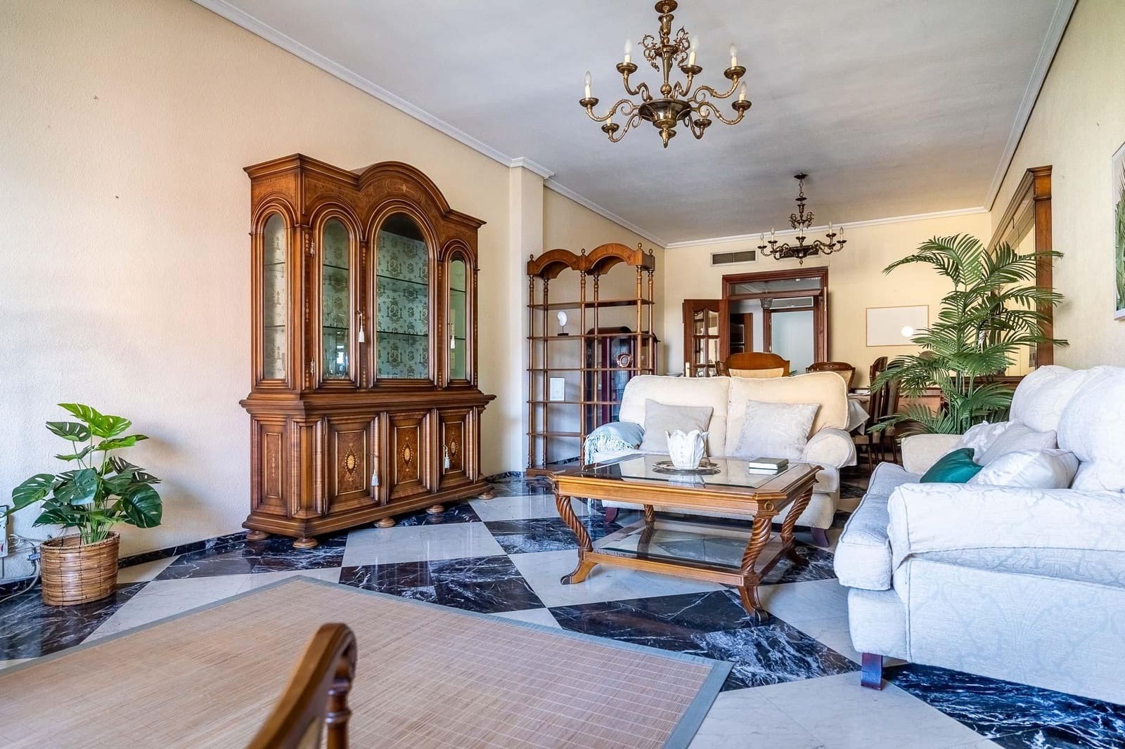 5 soverom Leilighet til salgs i Sevilla by med garasje - € 850 000 (Ref: 8704040)