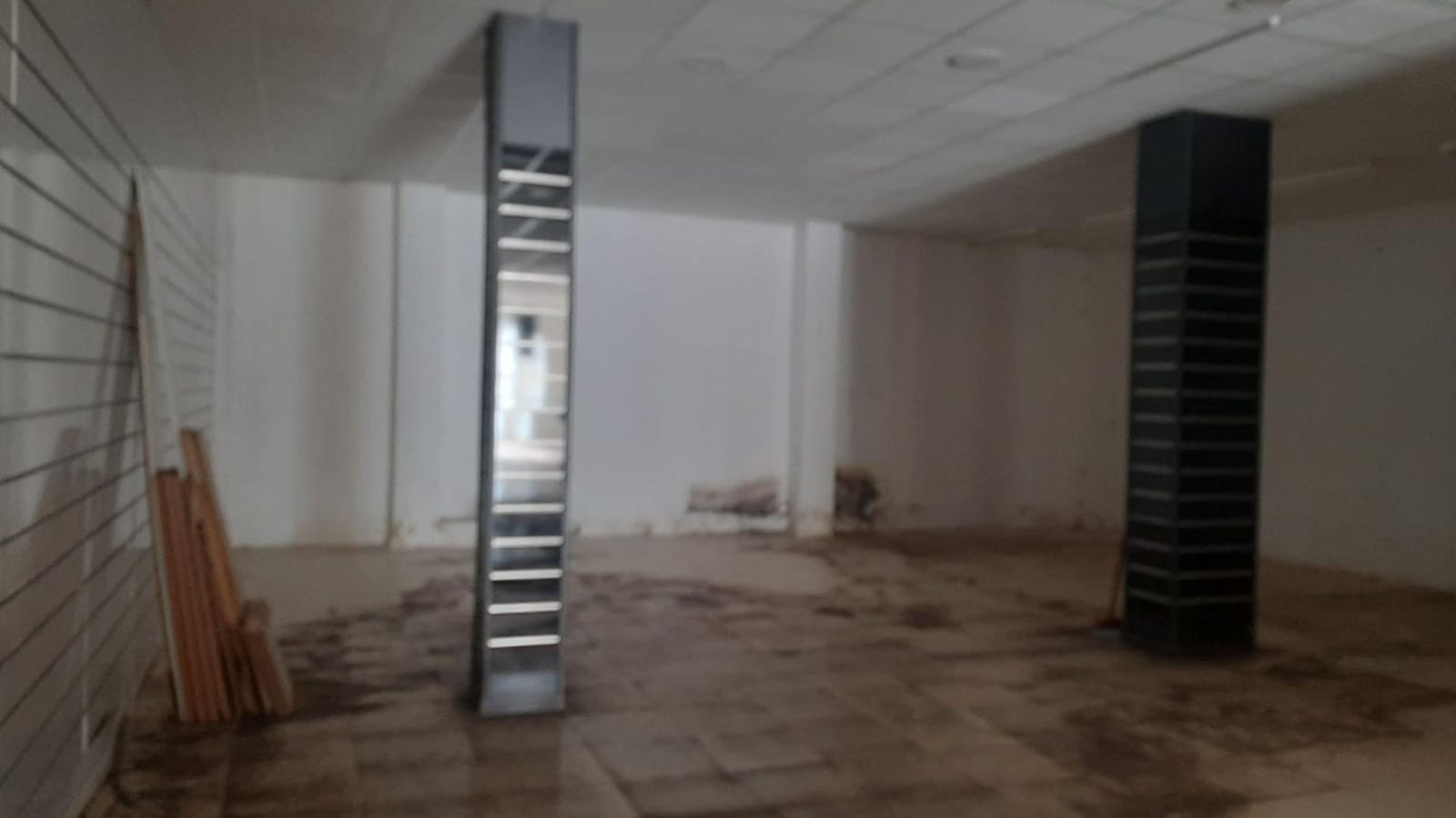 Erhverv til leje i Sevilla by - € 2.500 (Ref: 8709375)