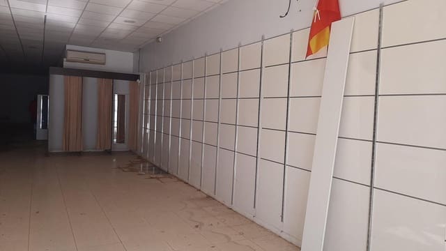 Erhverv til leje i Nervión, Sevilla by - € 2.500 (Ref: 8709375)