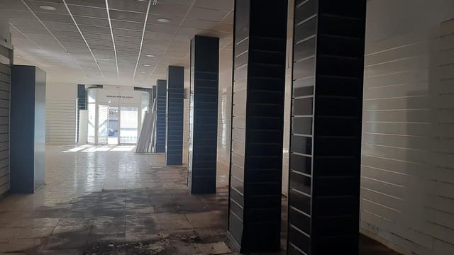 Erhverv til leje i Nervión, Sevilla by - € 2.500 (Ref: 8709375)