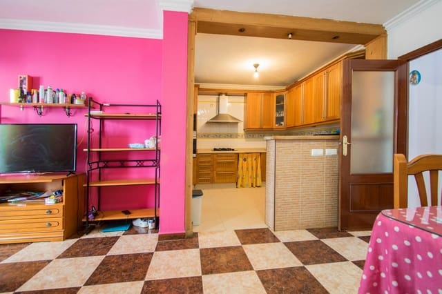 4 soverom Hus til salgs i Almonte med garasje - € 158 000 (Ref: 8727860)