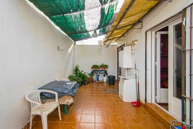 4 soverom Hus til salgs i Almonte med garasje - € 158 000 (Ref: 8727860)