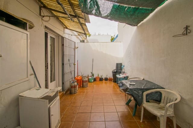 4 soverom Hus til salgs i Almonte med garasje - € 158 000 (Ref: 8727860)