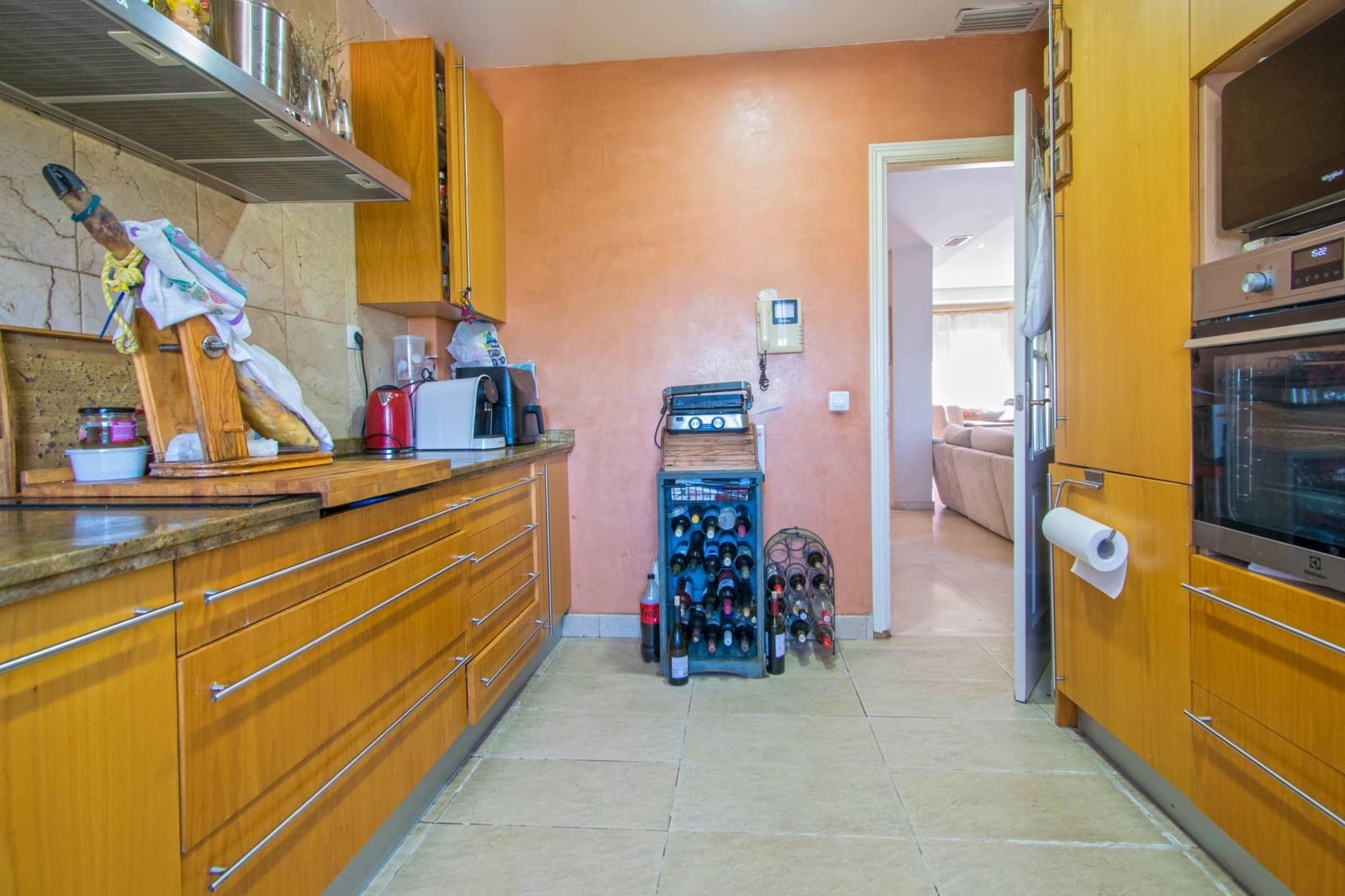 6 soveværelse Semi-Rækkehus til salg i Salteras med swimmingpool - € 319.000 (Ref: 8741600)