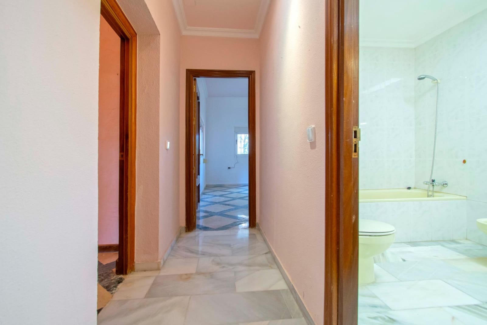 6 soveværelse Villa til salg i Espartinas med swimmingpool garage - € 750.000 (Ref: 8755730)