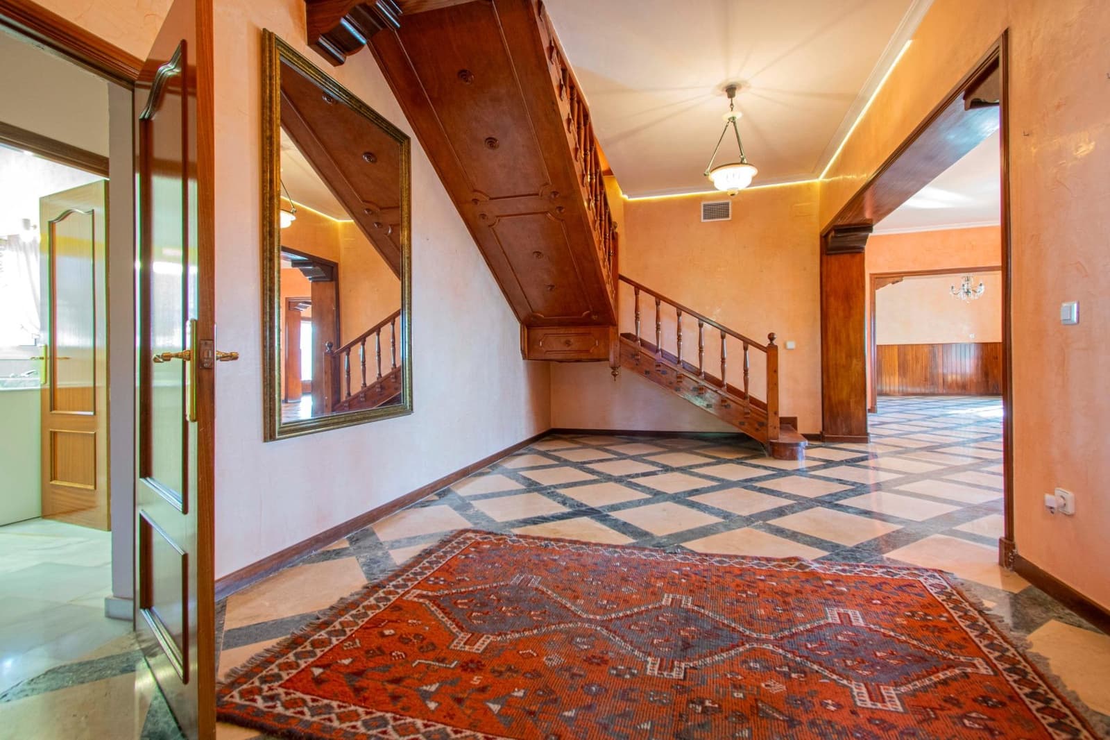 6 soveværelse Villa til salg i Espartinas med swimmingpool garage - € 750.000 (Ref: 8755730)