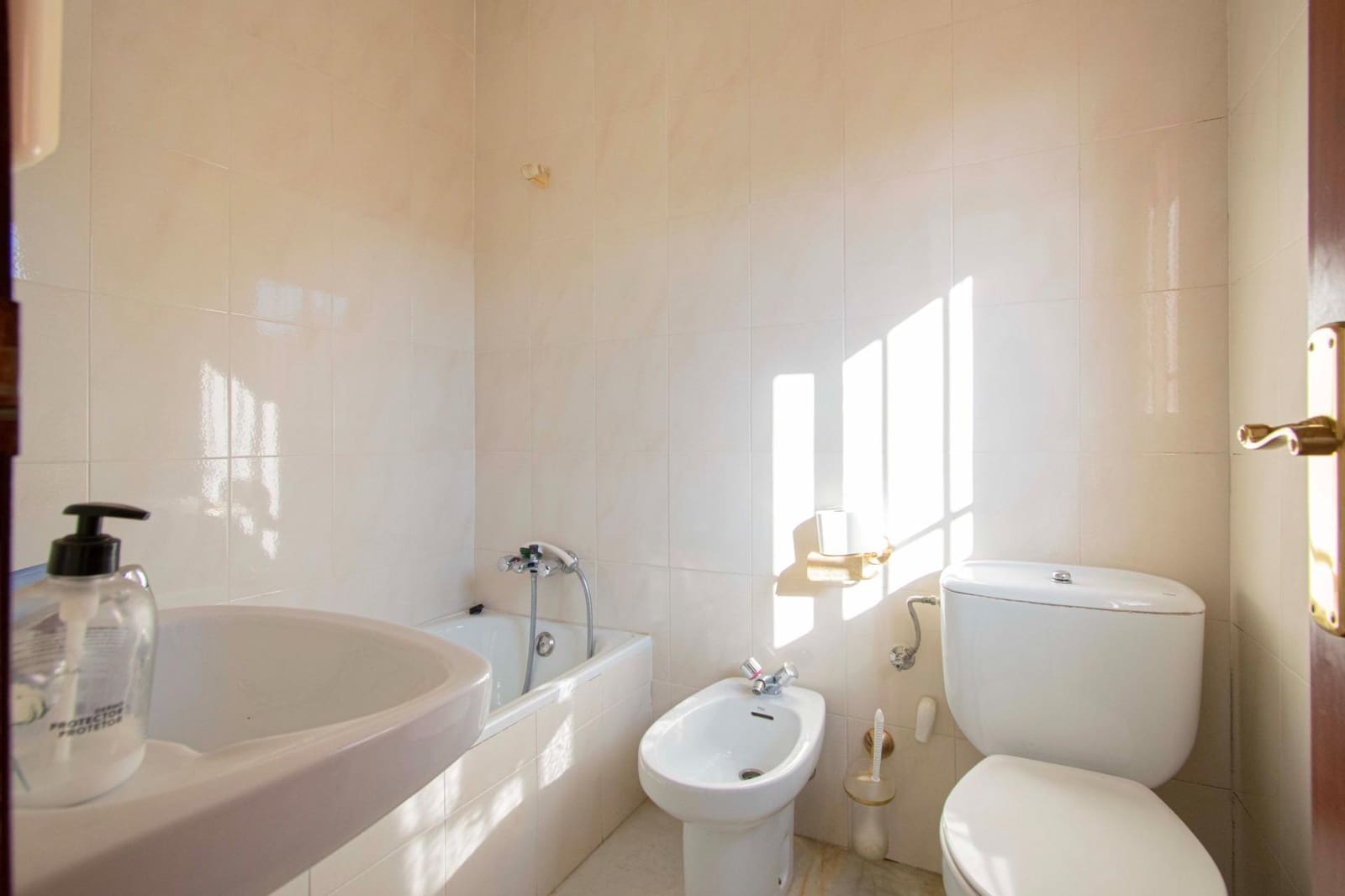 6 soveværelse Villa til salg i Espartinas med swimmingpool garage - € 750.000 (Ref: 8755730)