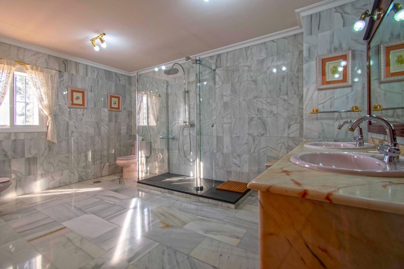 6 soveværelse Villa til salg i Espartinas med swimmingpool garage - € 750.000 (Ref: 8755730)