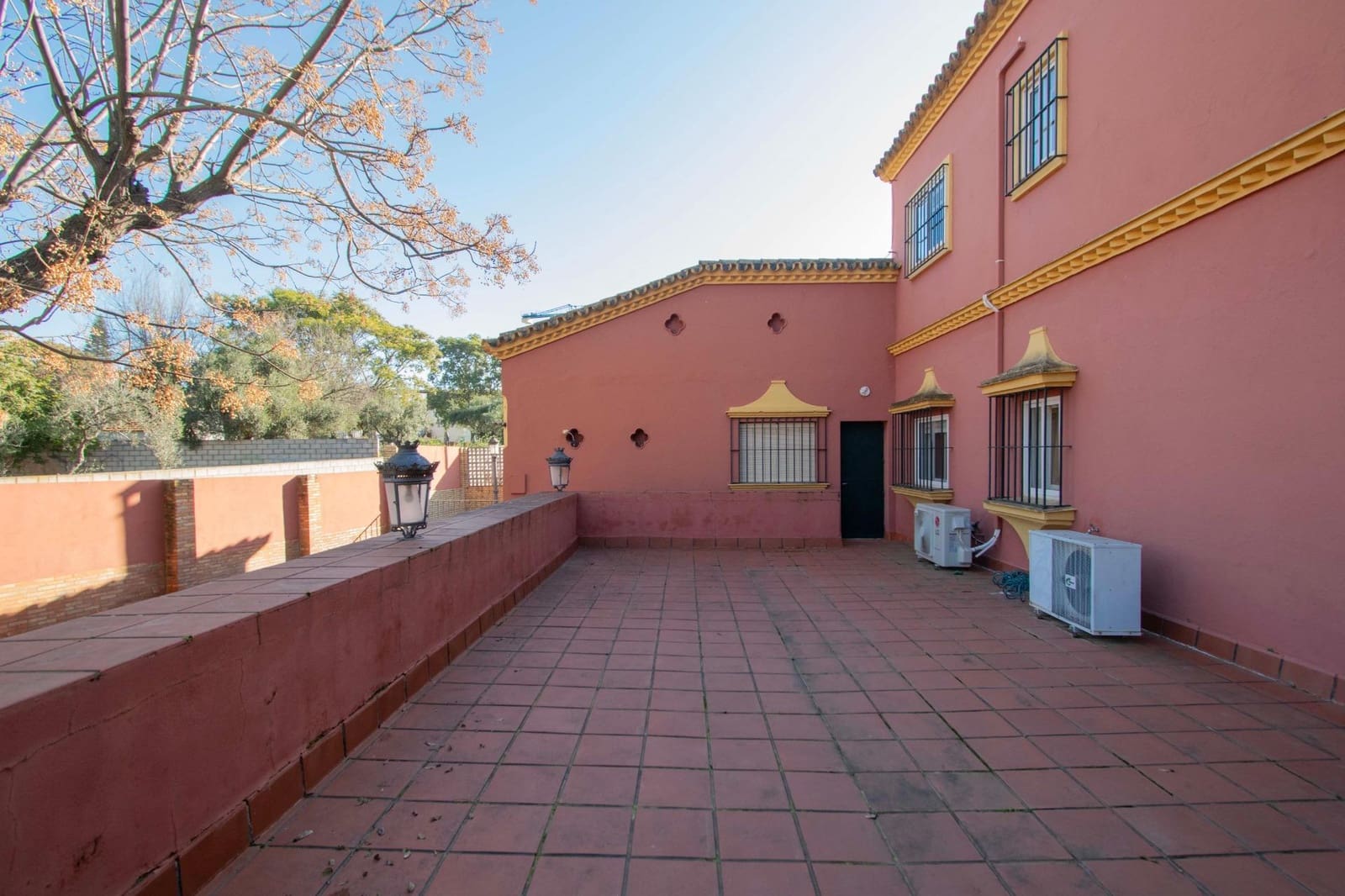 6 soveværelse Villa til salg i Espartinas med swimmingpool garage - € 750.000 (Ref: 8755730)