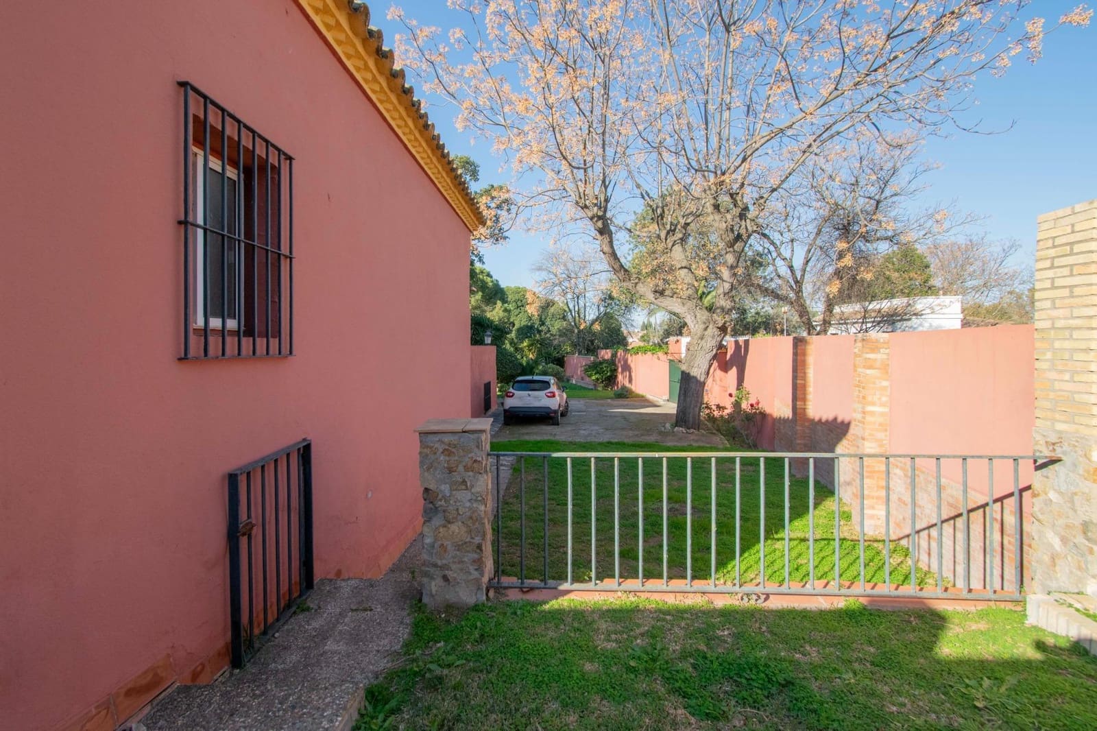 6 soveværelse Villa til salg i Espartinas med swimmingpool garage - € 750.000 (Ref: 8755730)