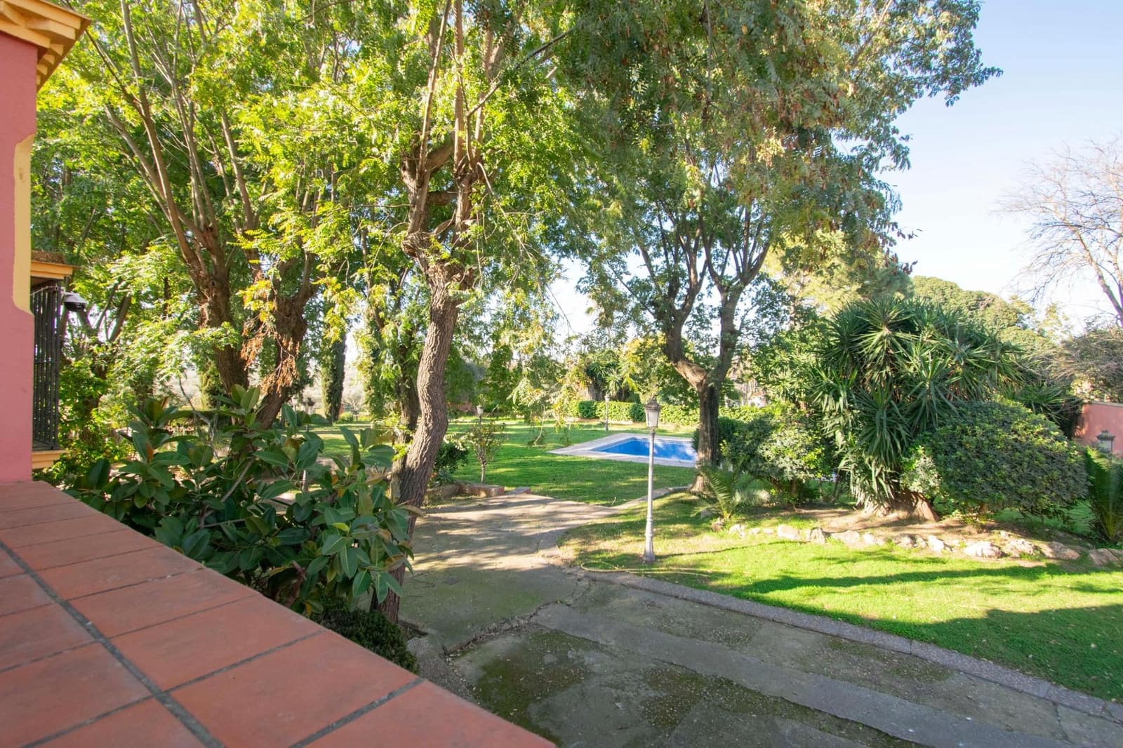 6 soveværelse Villa til salg i Espartinas med swimmingpool garage - € 750.000 (Ref: 8755730)