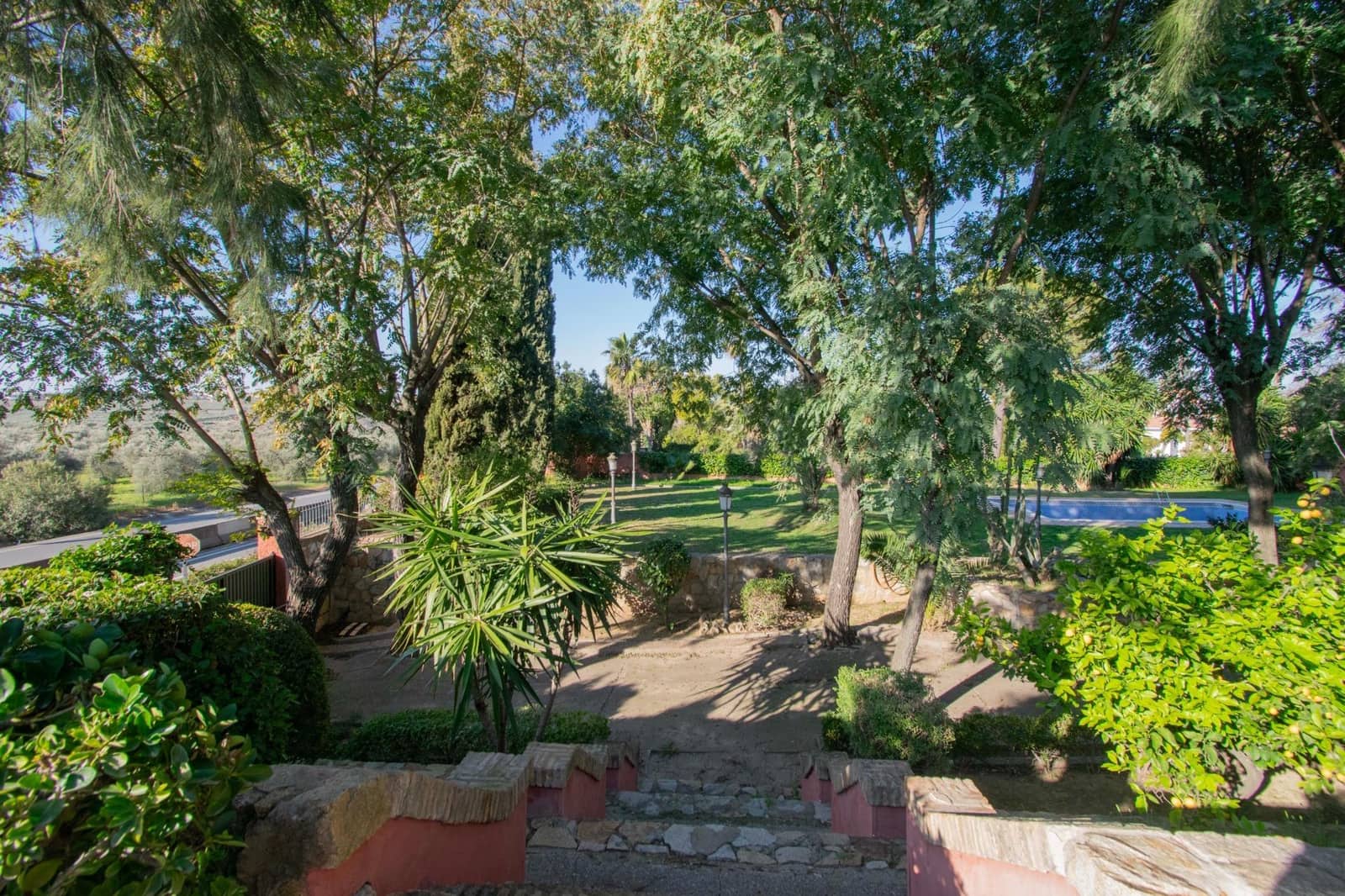 6 soveværelse Villa til salg i Espartinas med swimmingpool garage - € 750.000 (Ref: 8755730)