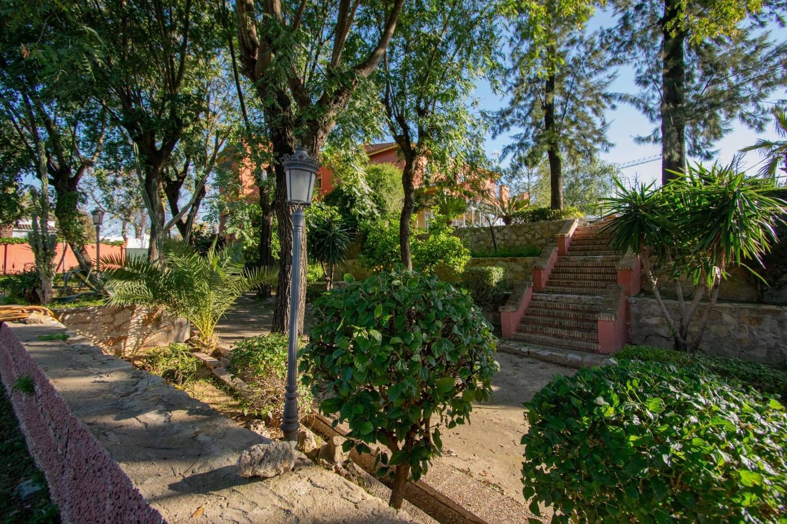 6 soveværelse Villa til salg i Espartinas med swimmingpool garage - € 750.000 (Ref: 8755730)