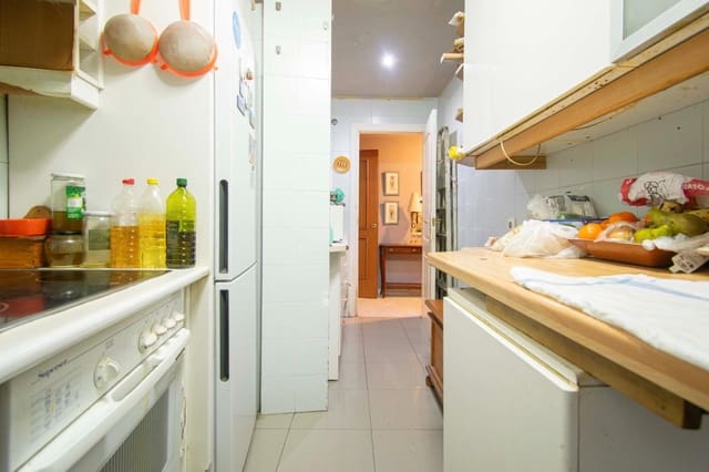 3 soverom Leilighet til salgs i Sevilla by med svømmebasseng - € 350 000 (Ref: 8763978)