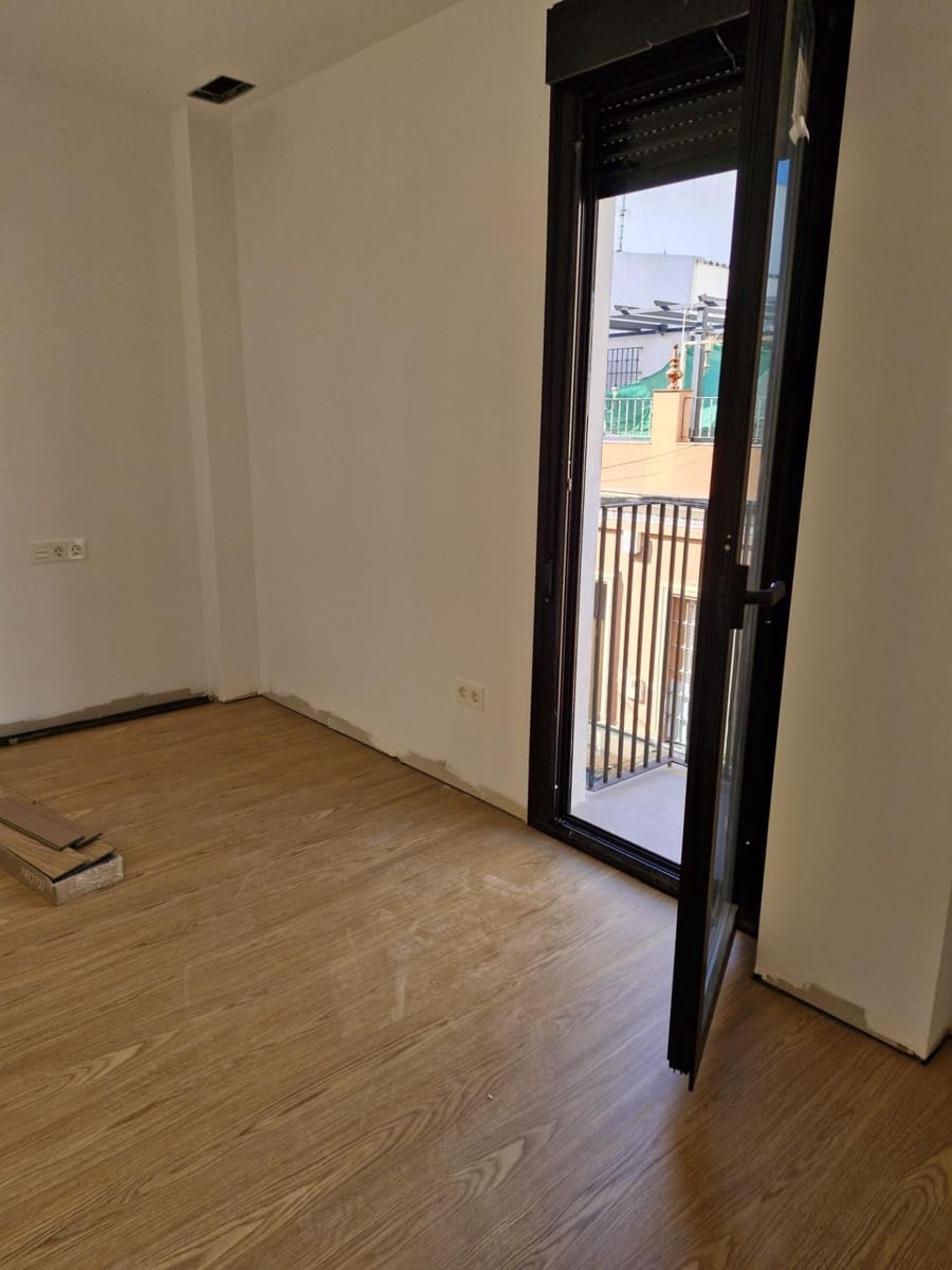 3 bedroom Apartment for sale in Seville city with pool - € 449,000 (Ref: 8765267)
